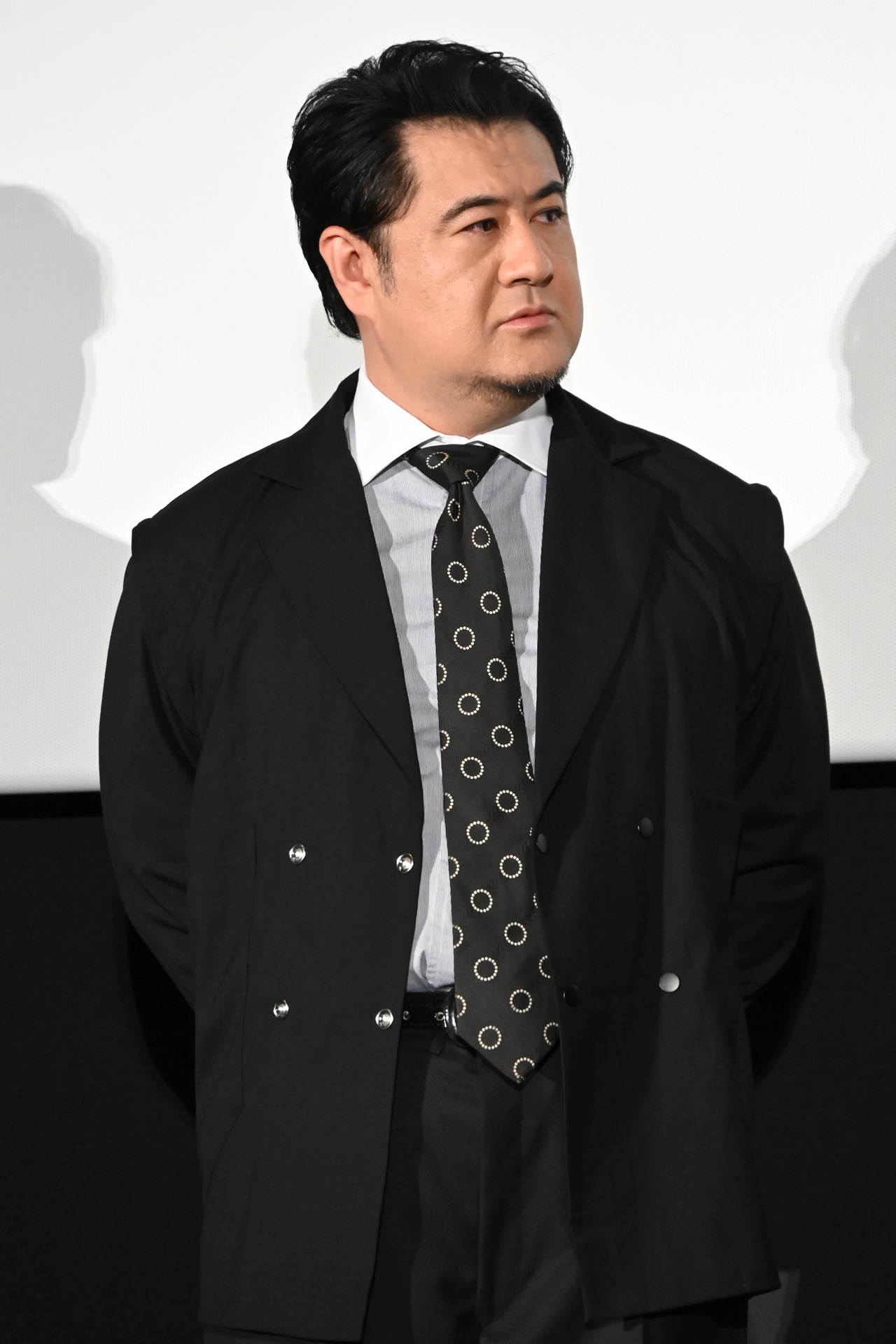 小手伸也