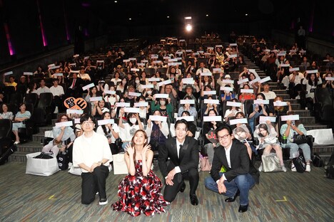 「SEE HEAR LOVE 見えなくても聞こえなくても愛してる」韓国・プレミア舞台挨拶の様子。