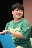 報道陣を見回して「カメラって大体NikonかCanonなんですね」とつぶやいていたニシダ・コウキ。