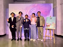 左から宮藤官九郎、岡田将生、山下敦弘、リー・ペイユー、リウ・グァンティン。