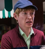 ドーナル・グリーソン演じるドゥーファス。