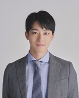 江田悠馬役の井上祐貴。