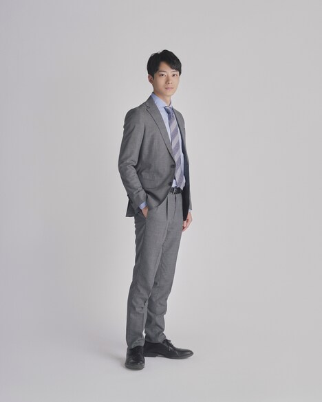 江田悠馬役の井上祐貴。