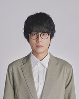 公文竜炎役の溝端淳平。