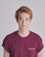 健人役の濱正悟。