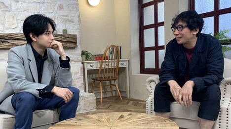 左から行定勲、中島健人。