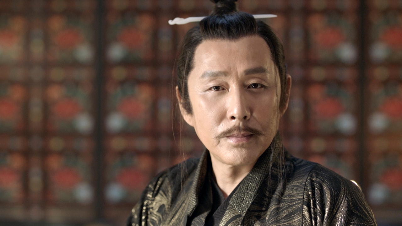 中国ドラマ「慶余年～麒麟児、現る～」より、チェン・ダオミン演じる慶帝。(c)Tencent Pictures Culture Media Company Limited／(c)New Classics Television Entertainment Investment  Co., Ltd.