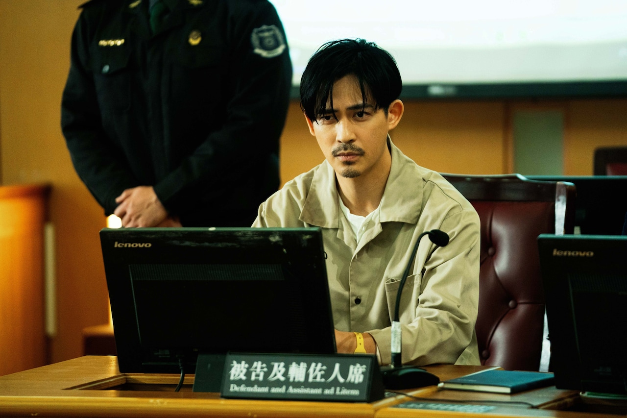 台湾ドラマ「追撃者～逆局～」より、ヴィック・チョウ演じる梁炎東。(c)IQIYI INTERNATIONAL SINGAPORE PTE. LTD. All rights reserved