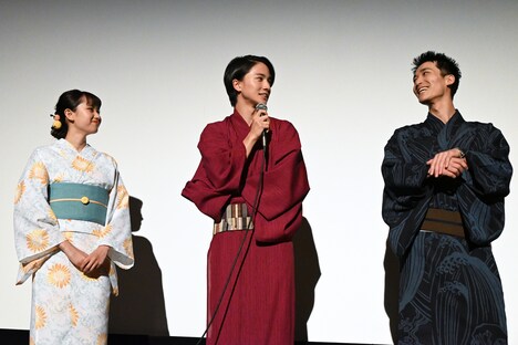 左から黒崎レイナ、木戸大聖、上野凱。