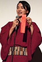 「おじいちゃんになっても芝居がやれてますように」と短冊に書いた木戸大聖。