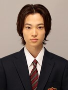 窪塚愛流演じる栖原竜太郎。