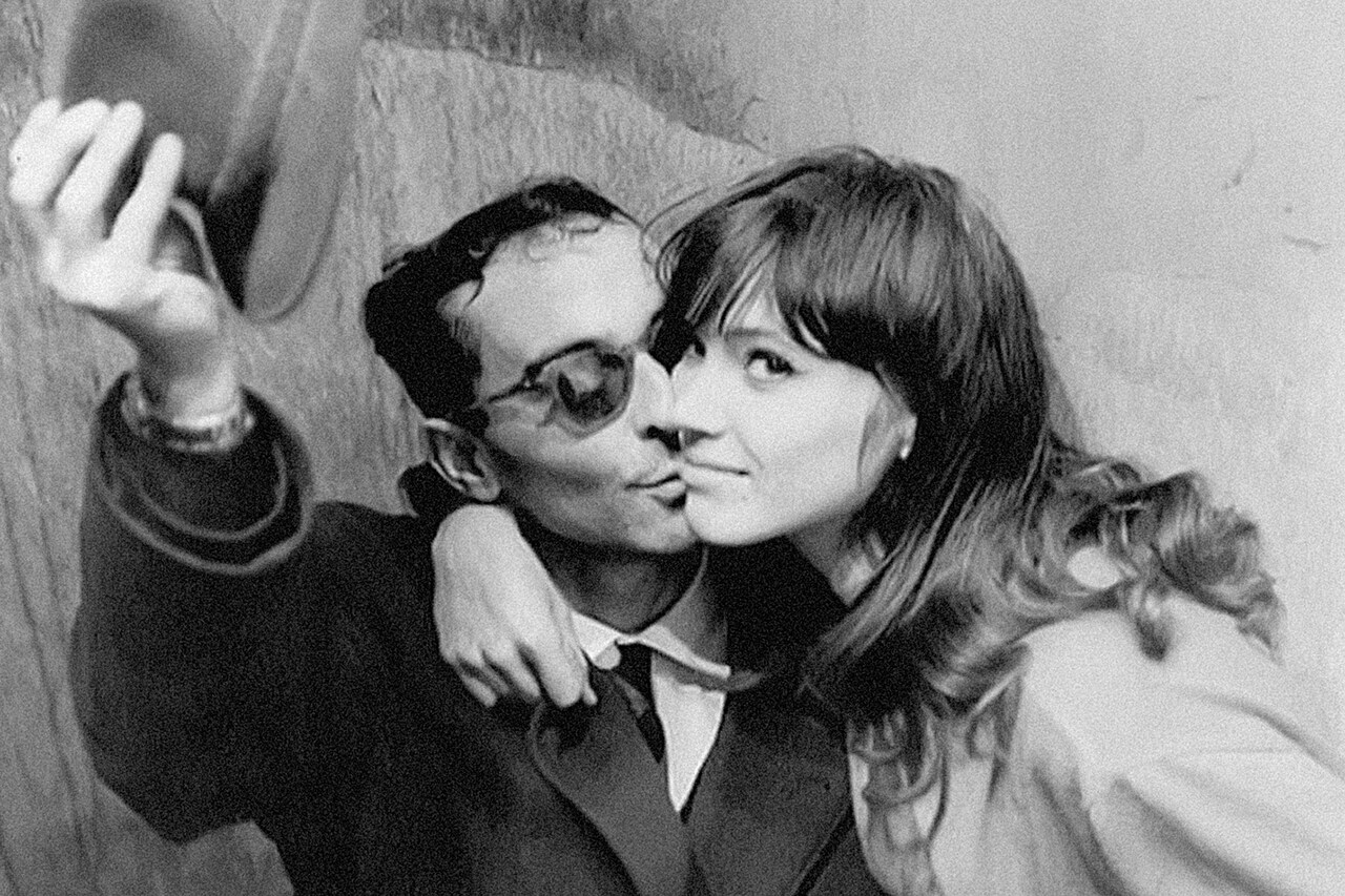 「とにかく撮り続ける。それしか出来ない」ゴダールの素顔に迫る映画の予告＆写真到着