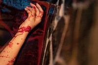 「Love Will Tear Us Apart」新場面写真