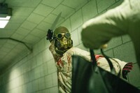 「Love Will Tear Us Apart」新場面写真