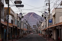 「メンドウな人々」場面写真