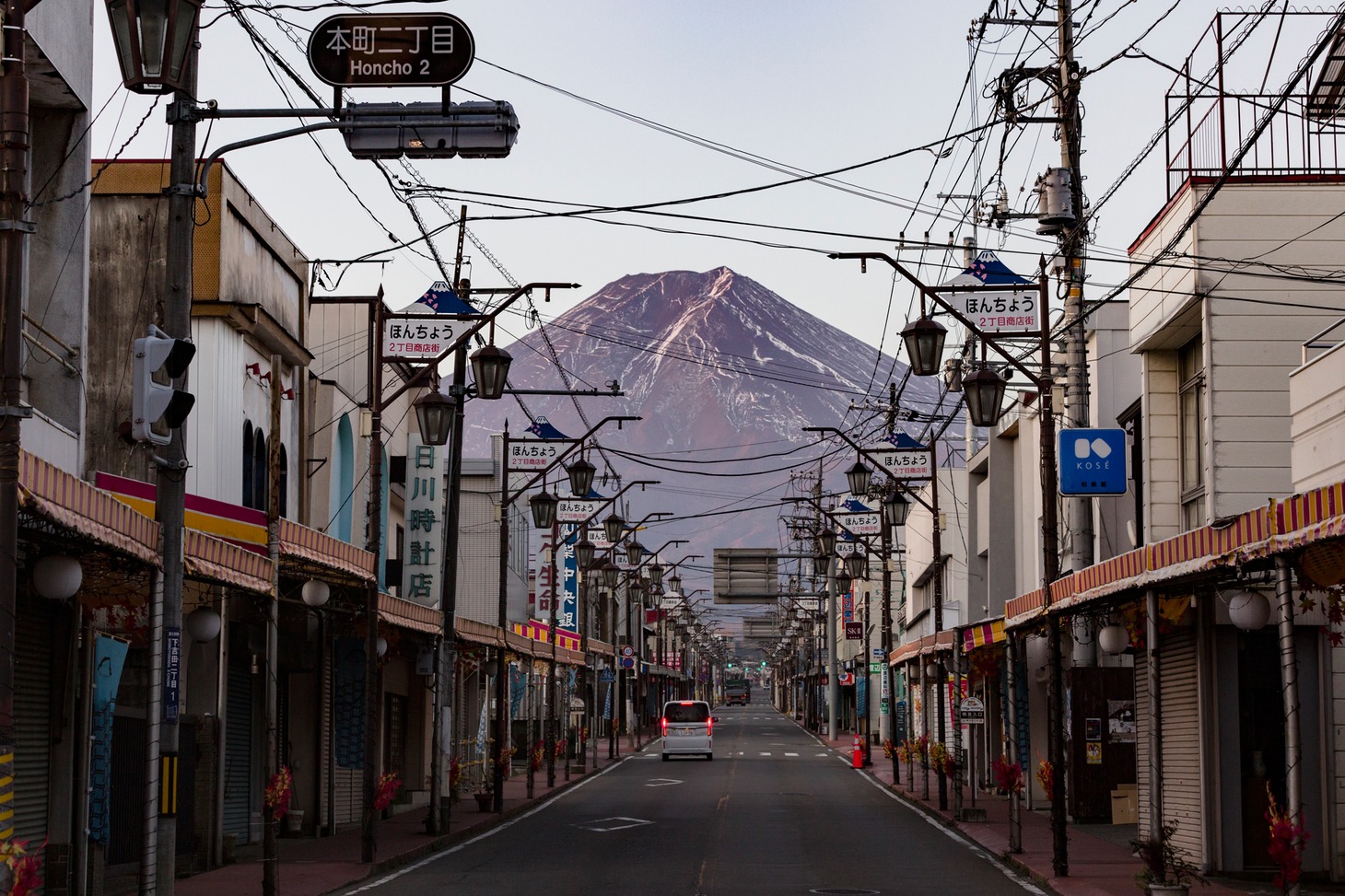 「メンドウな人々」場面写真