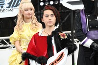 酒井大成（手前）