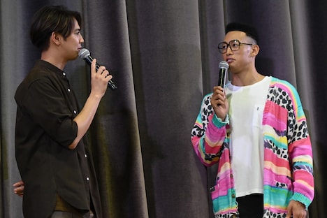 左から片寄涼太、関口メンディー。