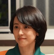 紺野まひる演じる笠松純子。