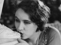 「黄金時代」場面写真