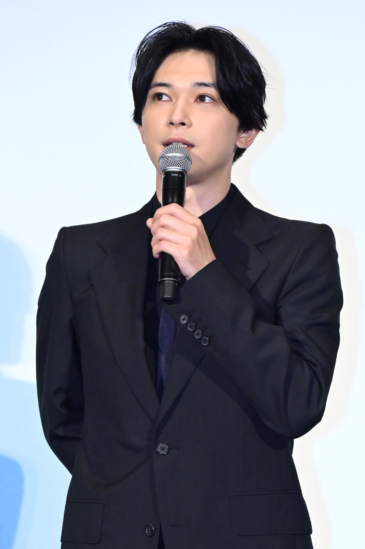 吉沢亮