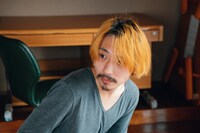 林太一役の藤主税。