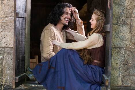 「ゴッド・セイヴ・ザ・キング ～王冠をかけた愛～」場面写真