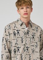 サブタイトル パターン（ウルトラマン）シャツ（7900円）