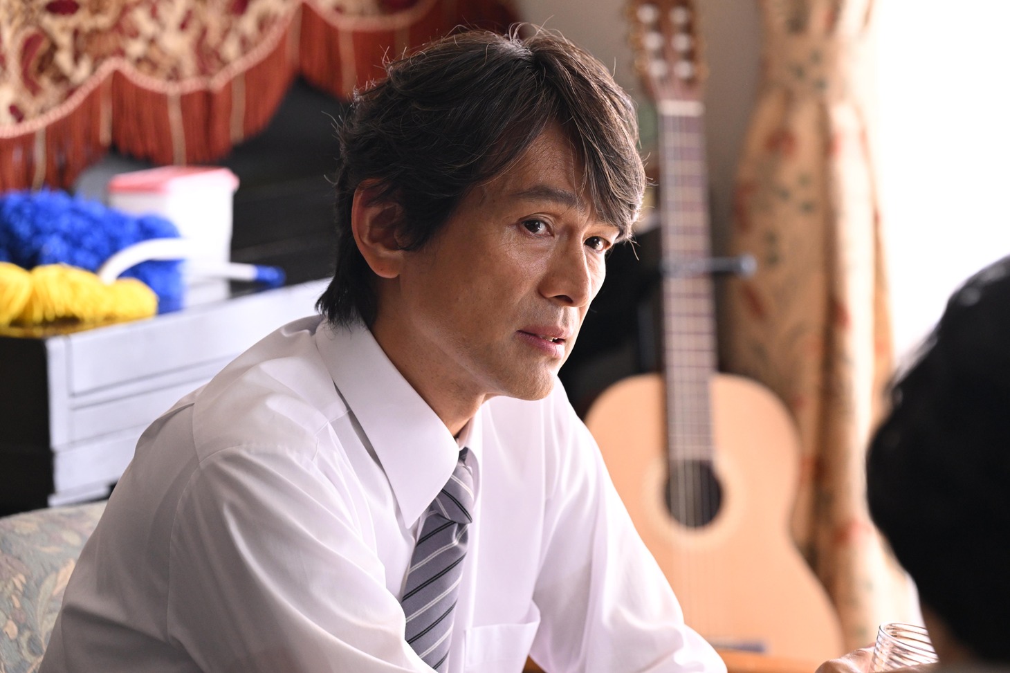 「虹色のチョーク 知的障がい者と歩んだ町工場のキセキ」より、江口洋介演じる大森彰男。