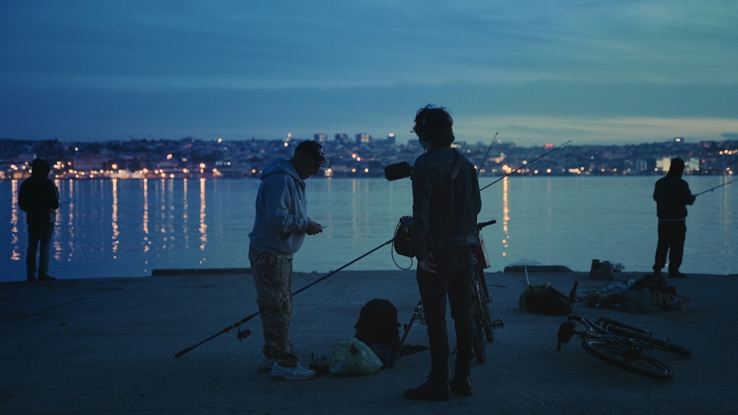 「確かめたい春の出会い」場面写真