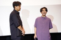 左から青柳翔、石橋侑大。