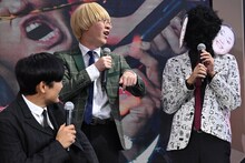 逆ニッチェで登場した真空ジェシカ・川北（右）。