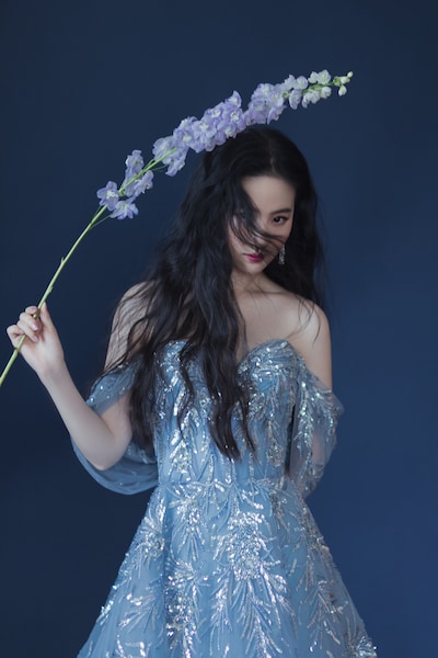 リウ・イーフェイ（劉亦菲）