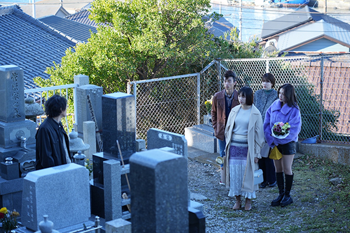 「LONESOME VACATION」場面写真