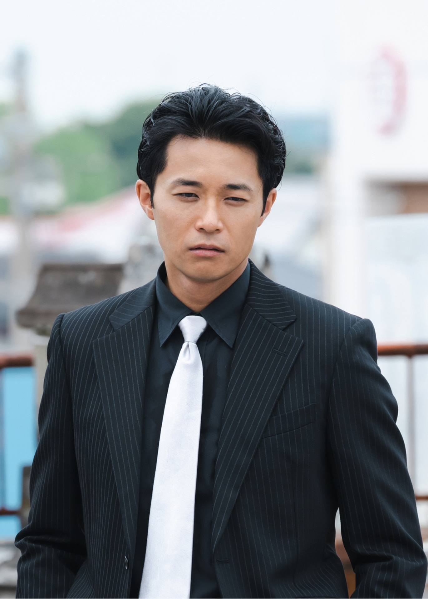 金海を演じる持田将史。