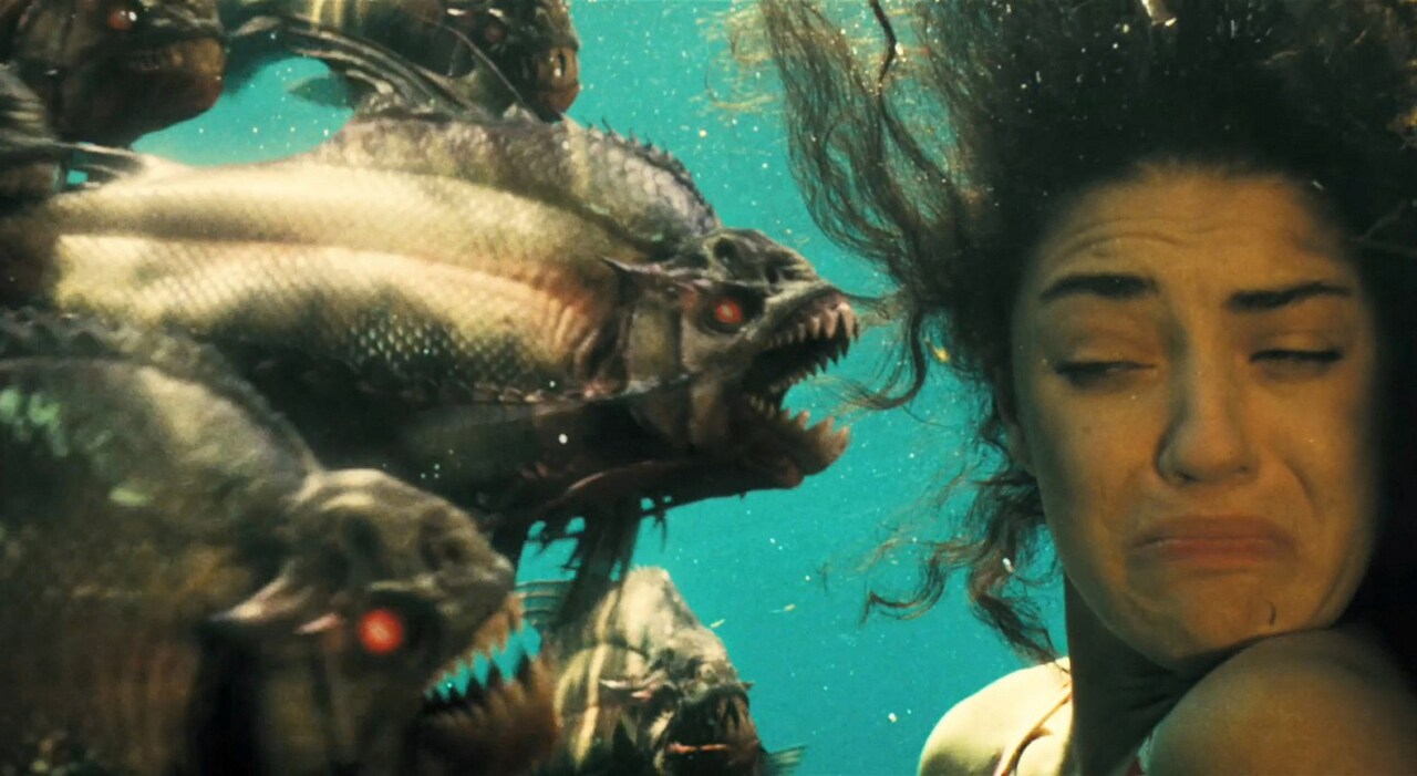 選者 / トム・ブラウン みちお「ピラニア3D」