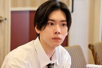 YU演じる純平。