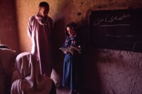 「鉛筆と銃 長倉洋海の眸」場面写真