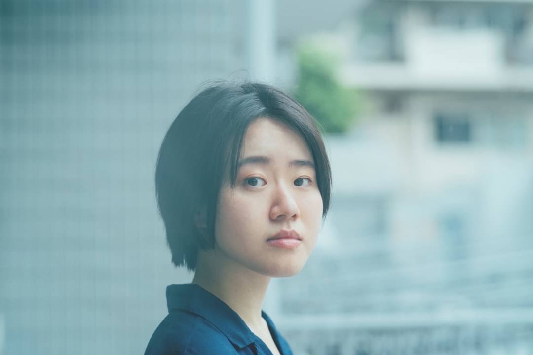 村上真衣