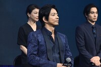 大沢たかお（手前）