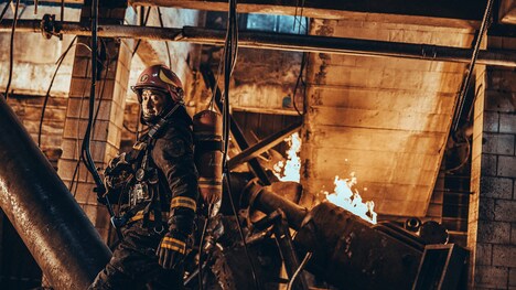 「フラッシュオーバー 炎の消防隊」場面写真