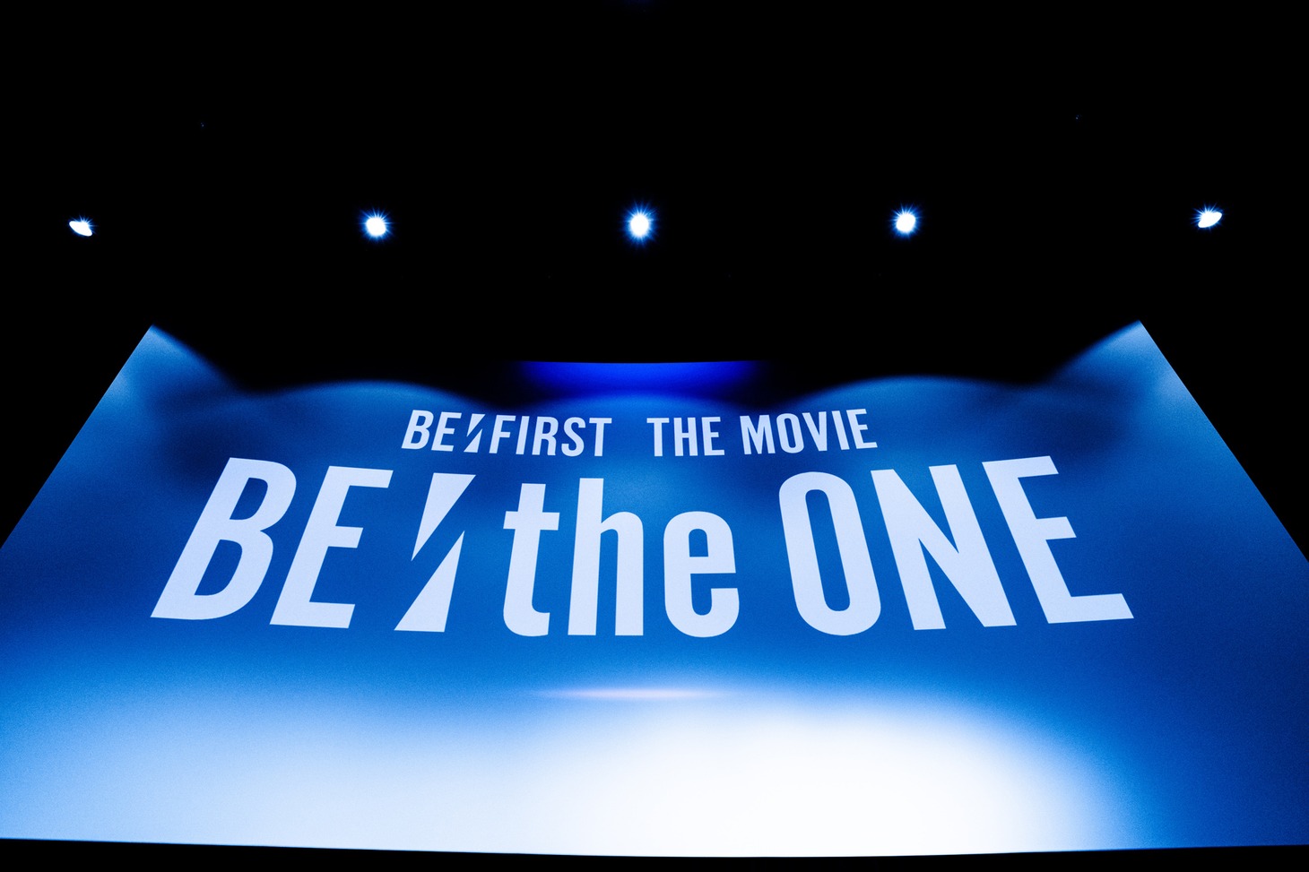 「BE:the ONE」初日舞台挨拶の様子。(c)田中聖太郎
