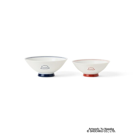 左からBEAMS JAPAN 夫婦茶碗 大（税込2420円）、BEAMS JAPAN 夫婦茶碗 小（税込2200円）。