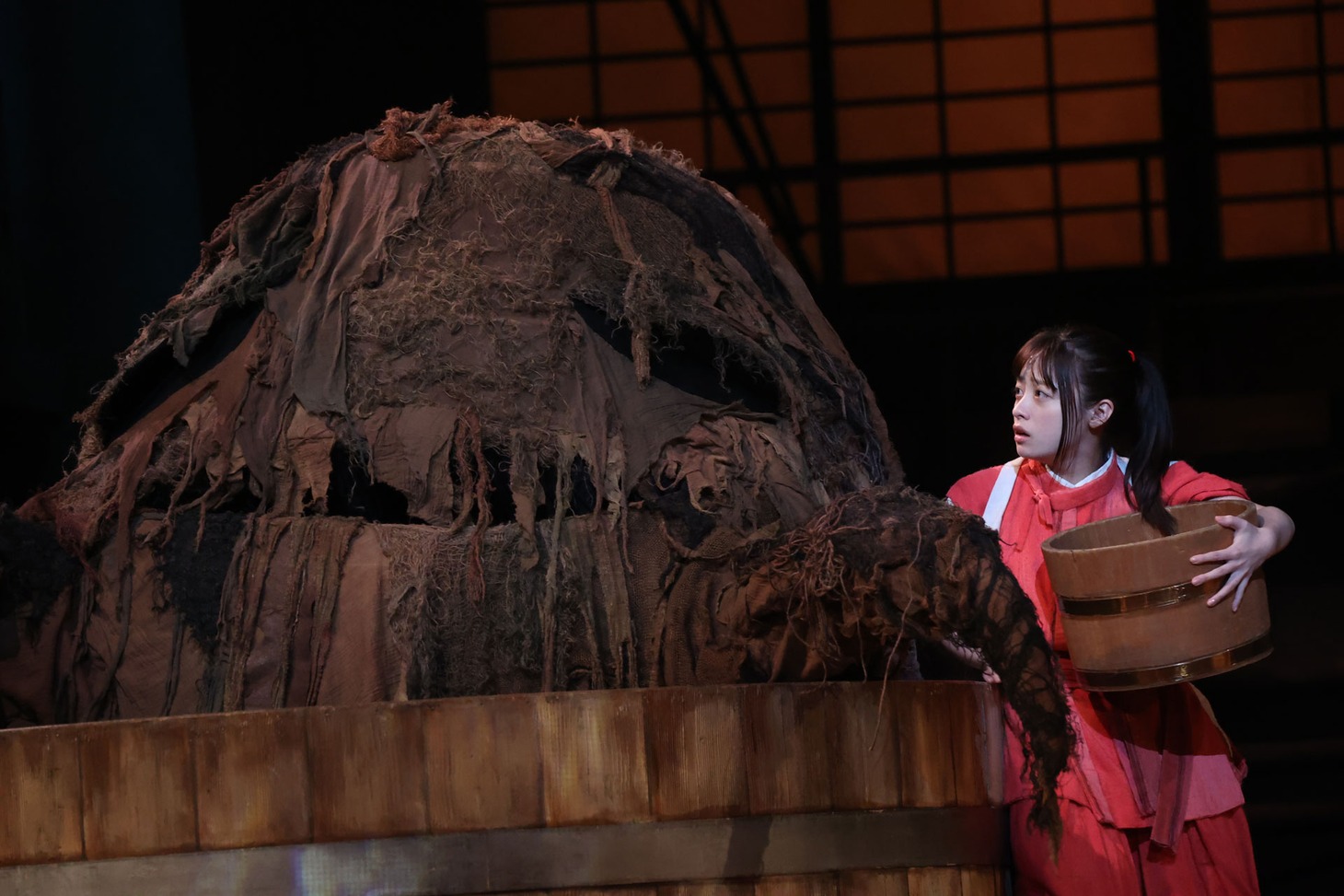 舞台「千と千尋の神隠し」御園座公演より。