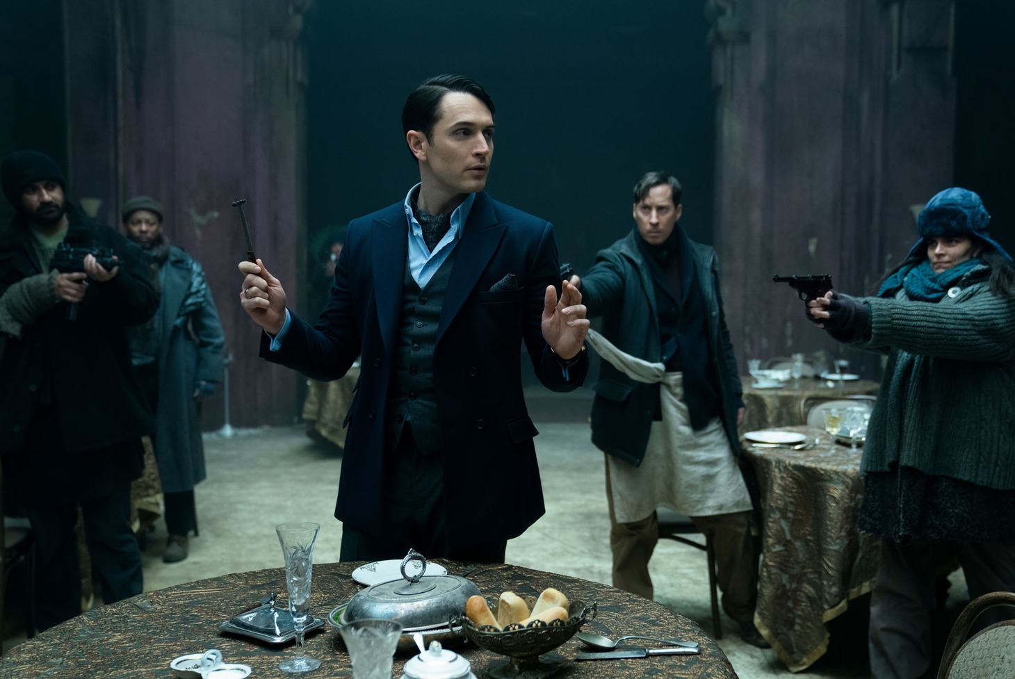 「ザ・コンチネンタル：ジョン・ウィックの世界から」新場面写真