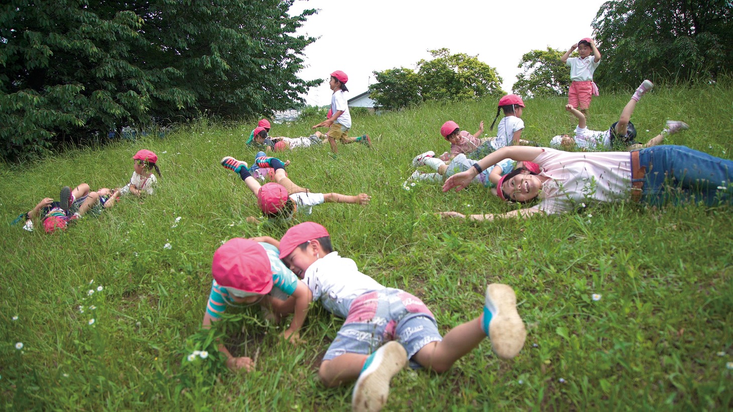 「時代遅れの最先端 ―風の谷幼稚園の子どもたち―」場面写真