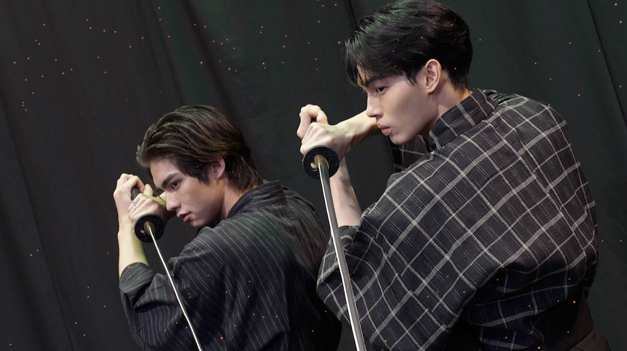 「Bright & Win Samurai Sword」より。