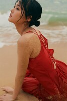 「原菜乃華1st写真集 はなのいろ」より。(c)KADOKAWA／写真：三瓶康友