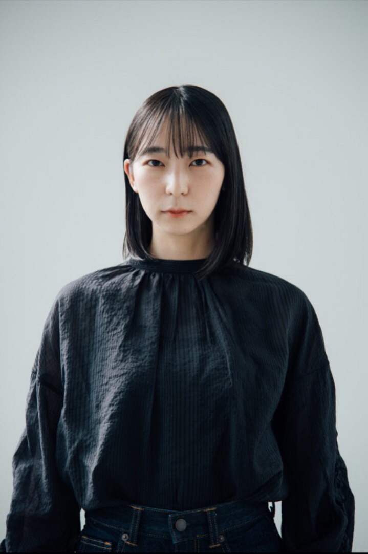 天野莉世