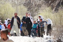 「鉛筆と銃 長倉洋海の眸」新場面写真